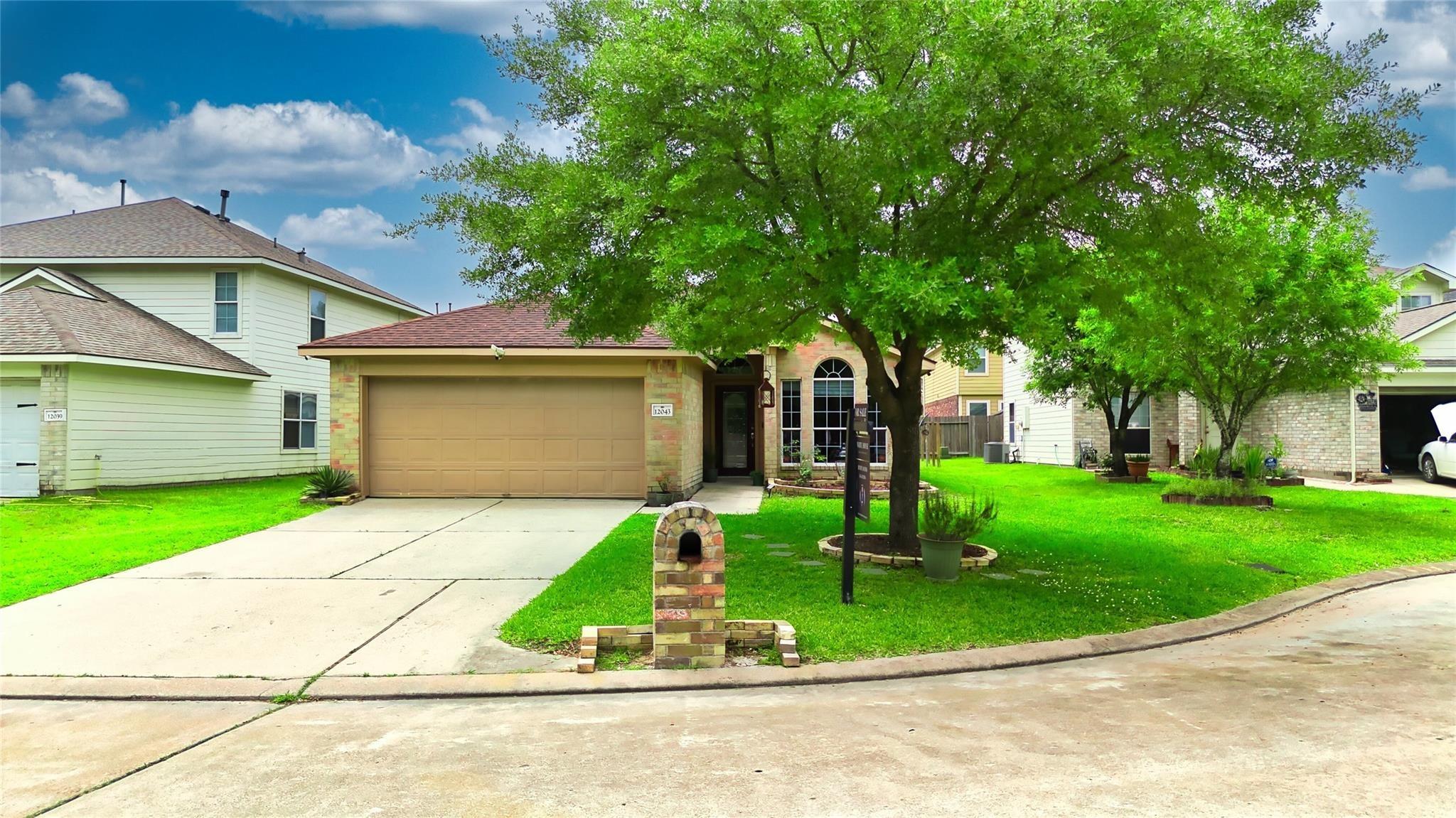 Green Butte Ct, Houston, TX 77044
