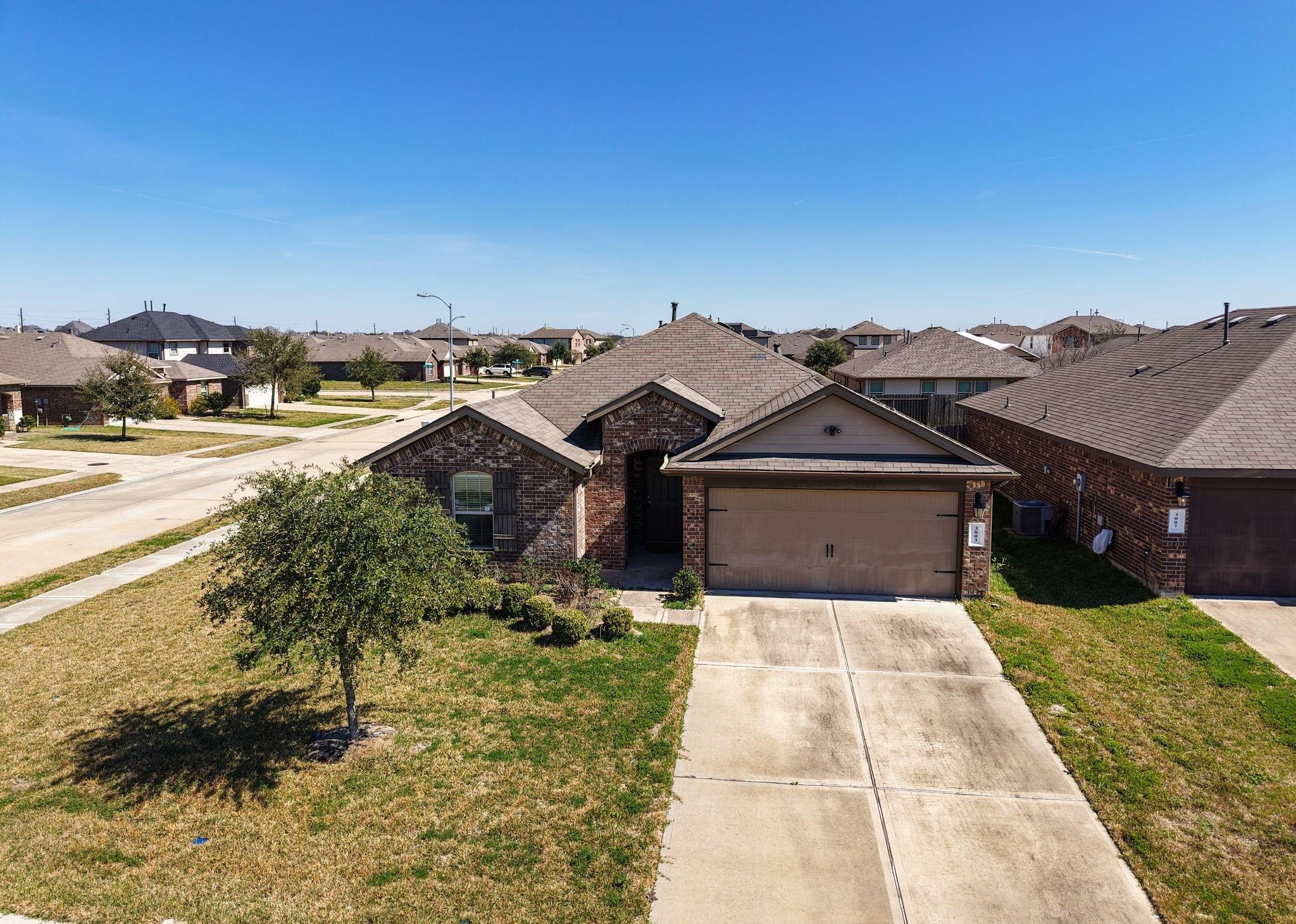 Dripping Springs Ct, Katy, TX 77494