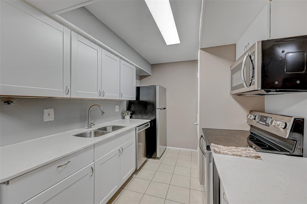 Richmond Ave, Houston, TX 77063
