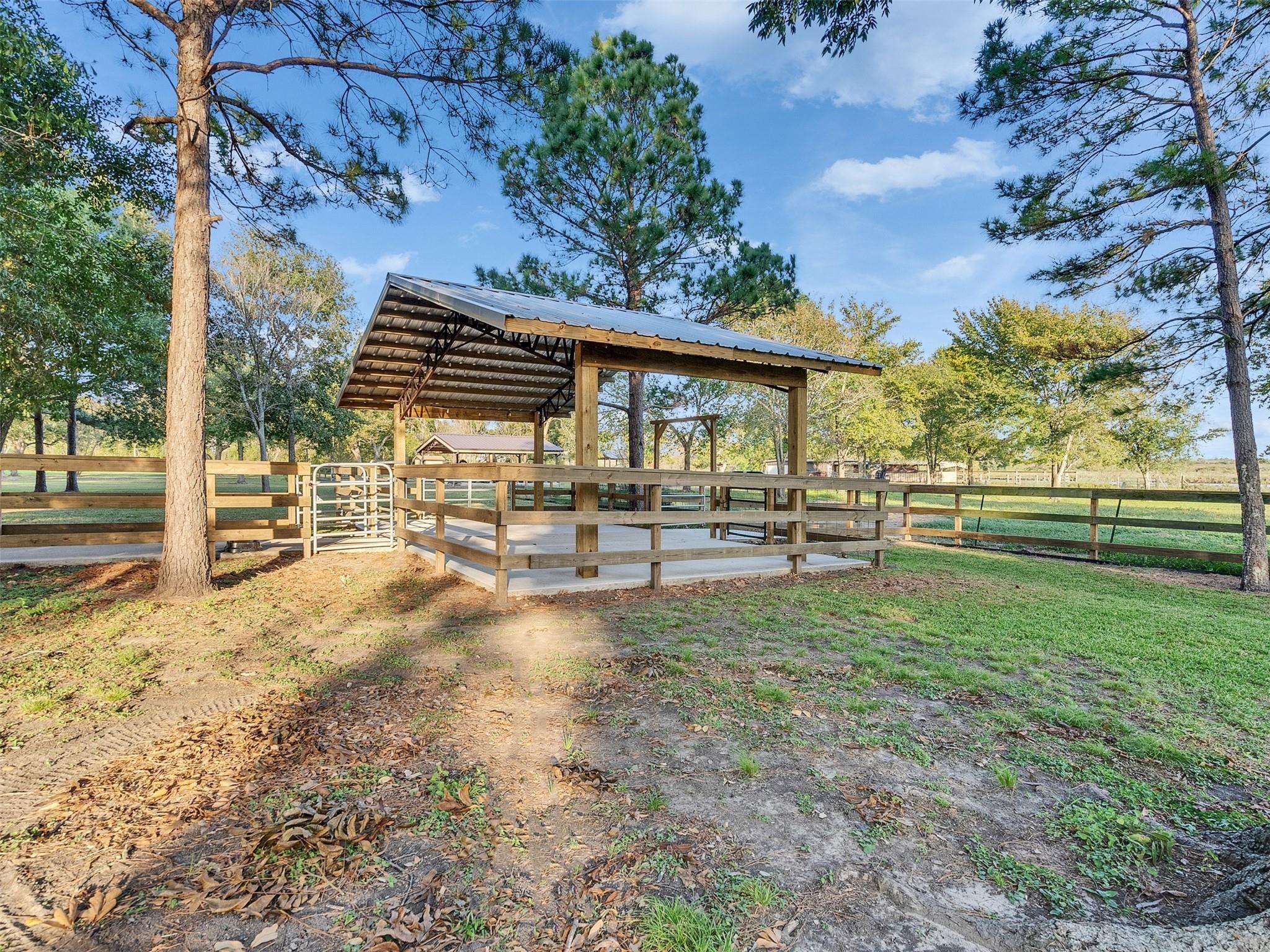 Kilgore Rd, Baytown, TX 77520