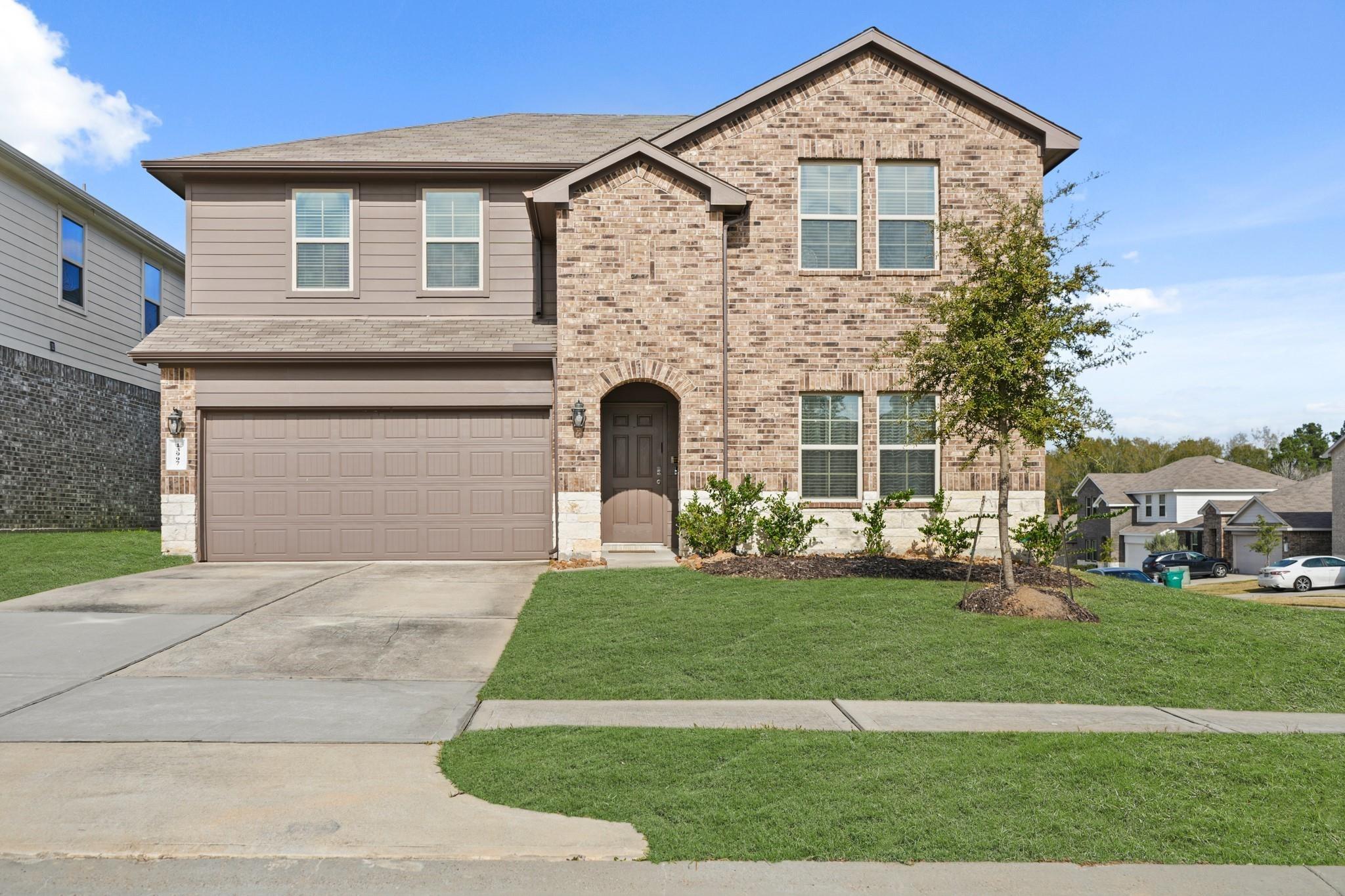 Leigh Lake Ln, Conroe, TX 77384
