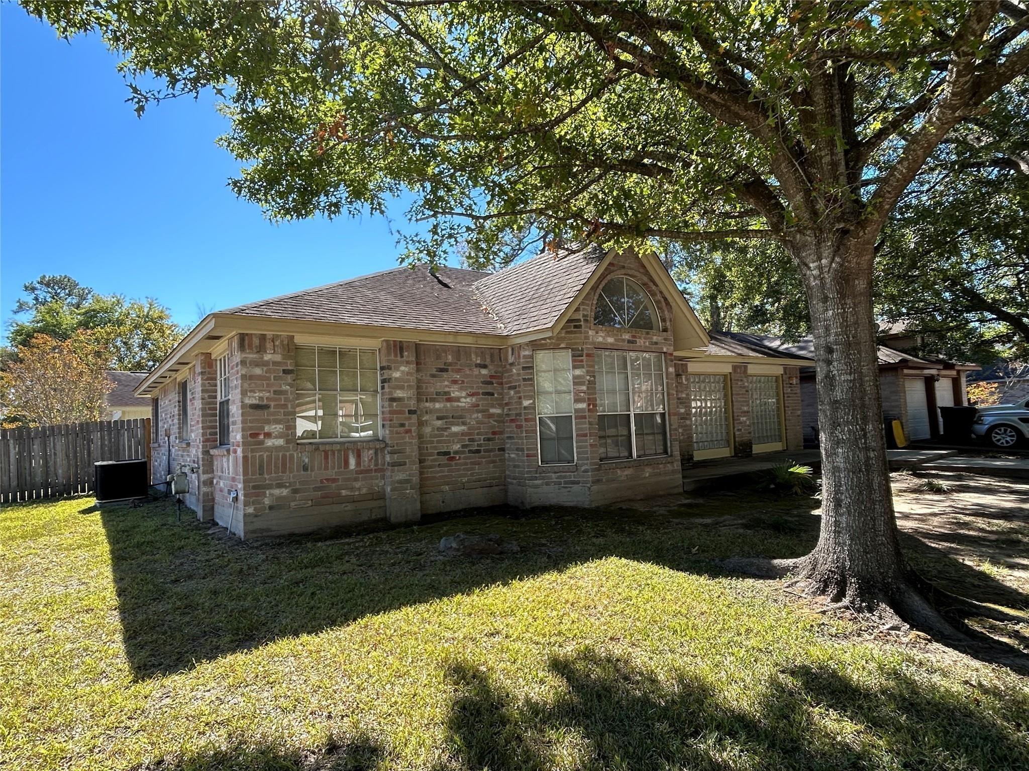 Rivergate Dr, Spring, TX 77373