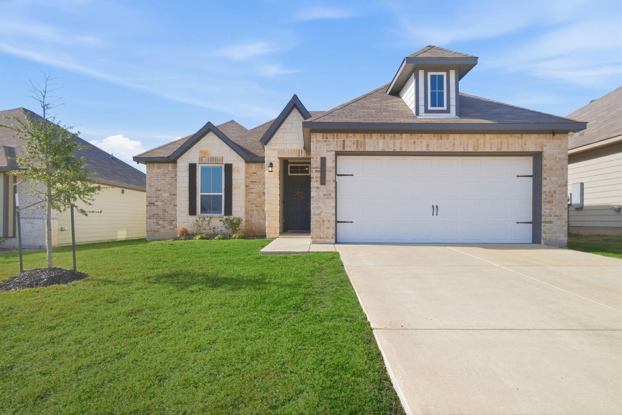 Kingsgate Dr, Bryan, TX 77807