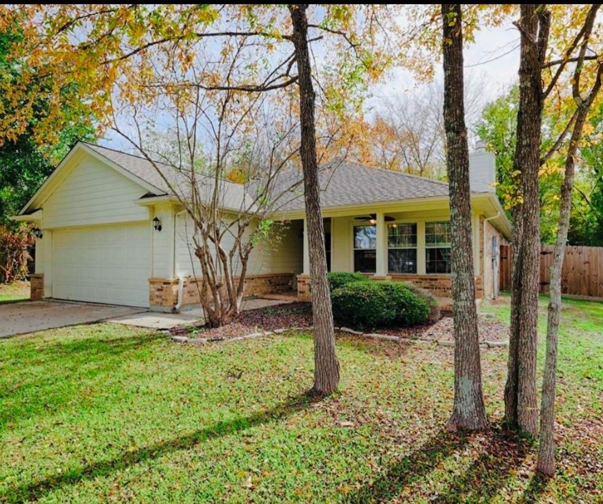 Dover Dr, Montgomery, TX 77356