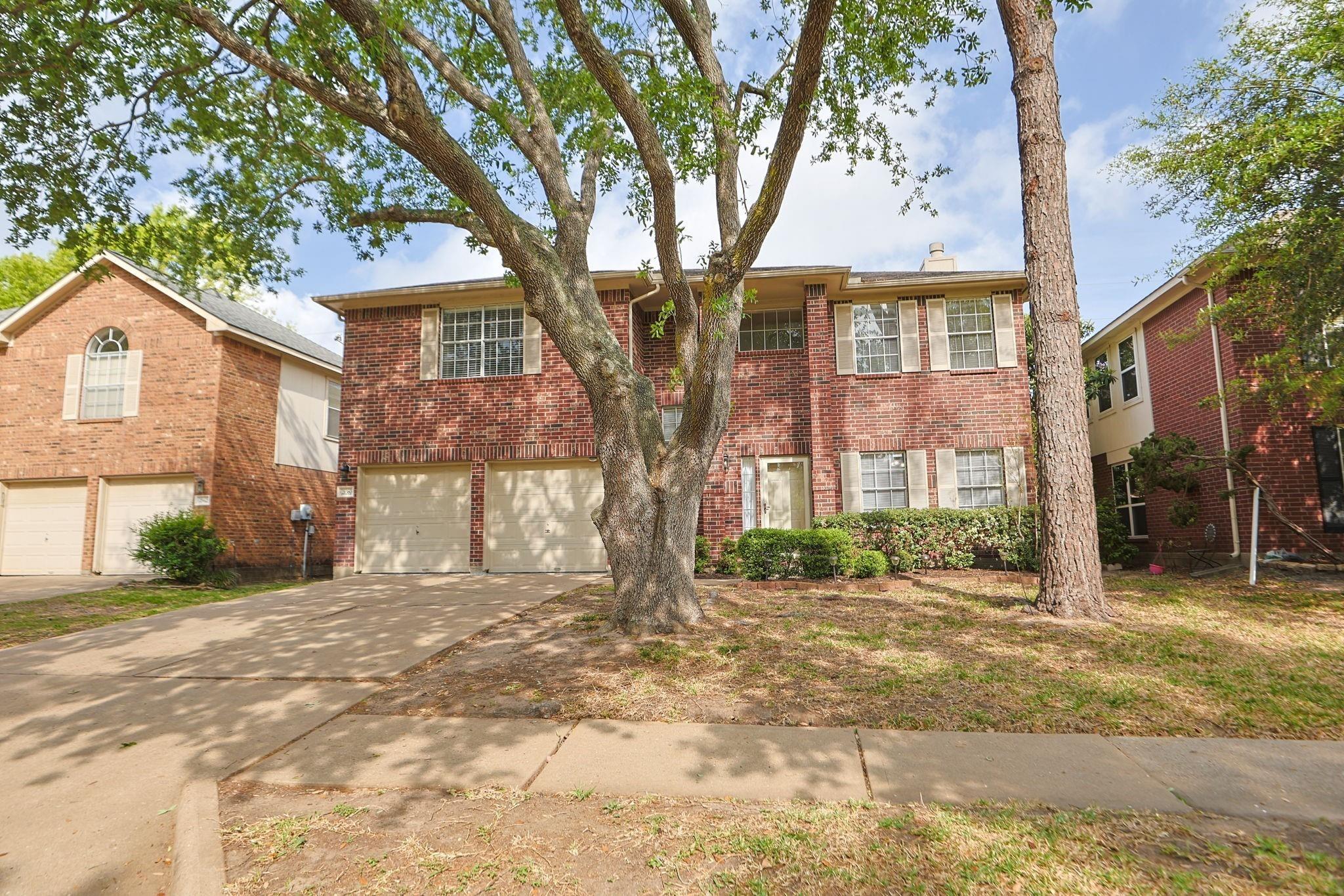 Mossy Trail Dr, Katy, TX 77450