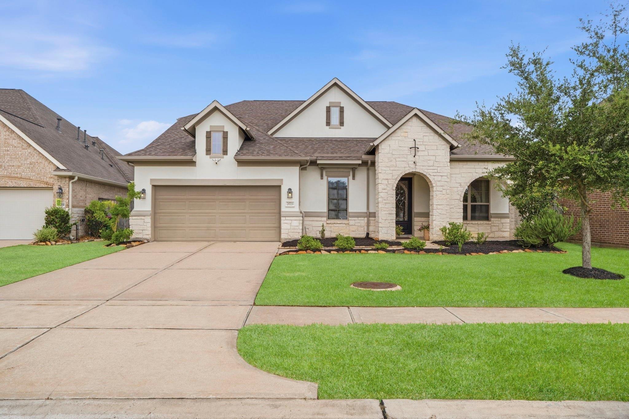Albertine Dr, Tomball, TX 77377