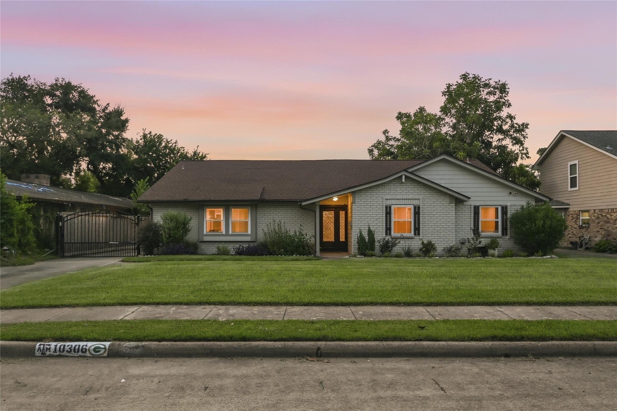 Metronome Dr, Houston, TX 77043
