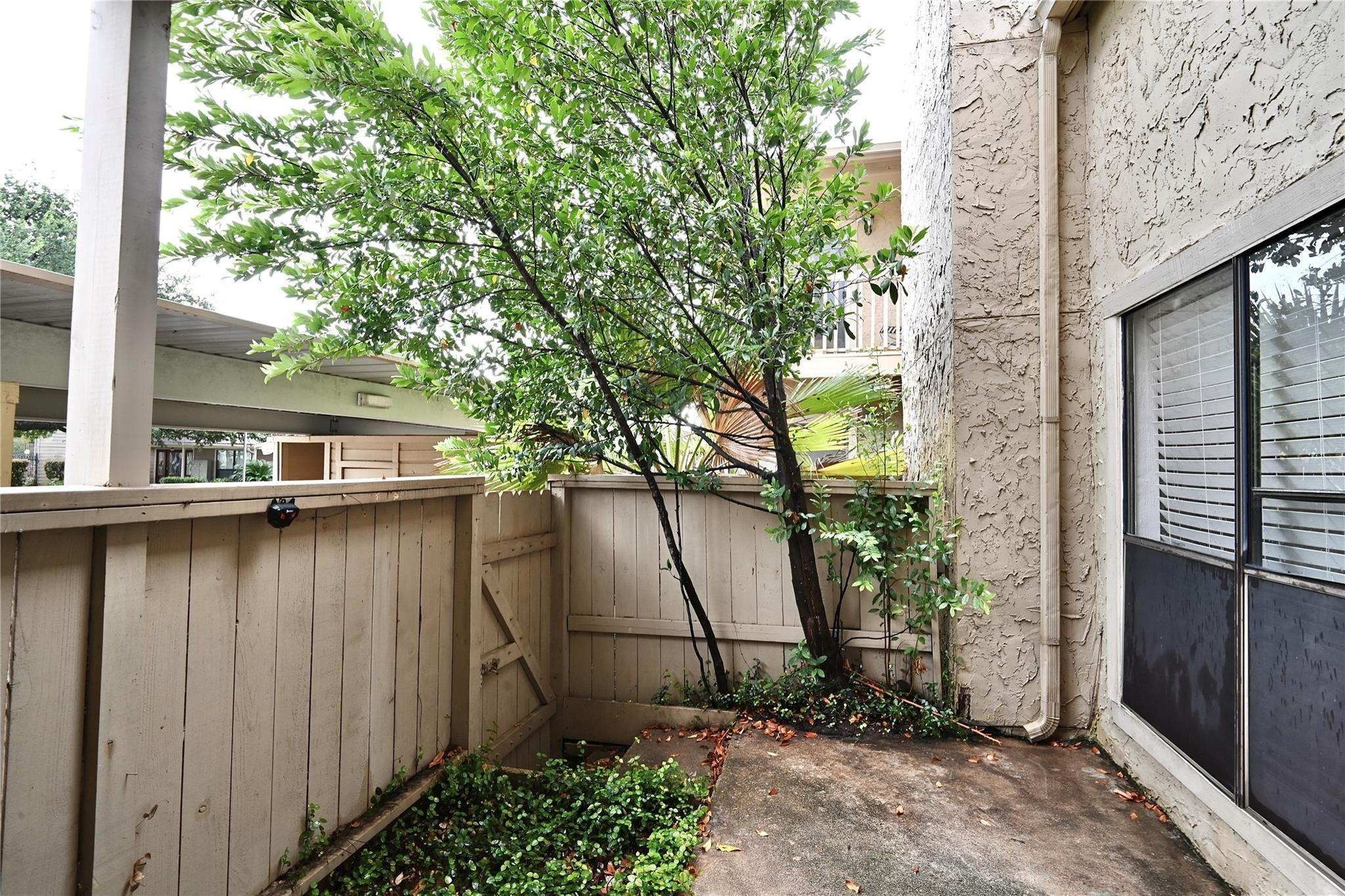 Pagewood Ln, Houston, TX 77063