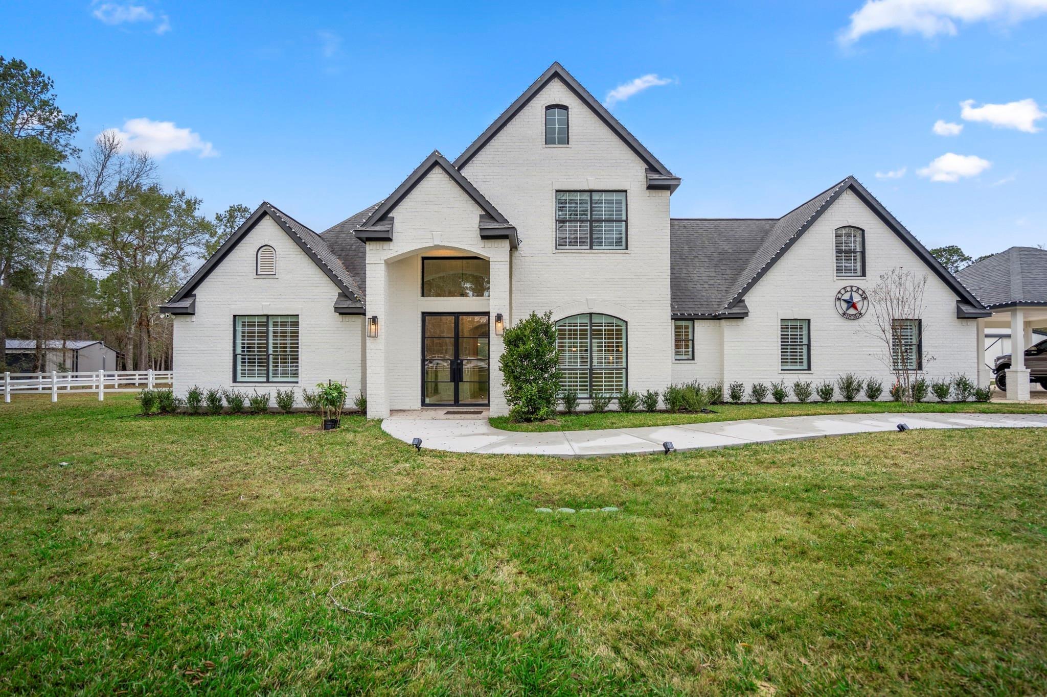 Edgewater Dr, Magnolia, TX 77354