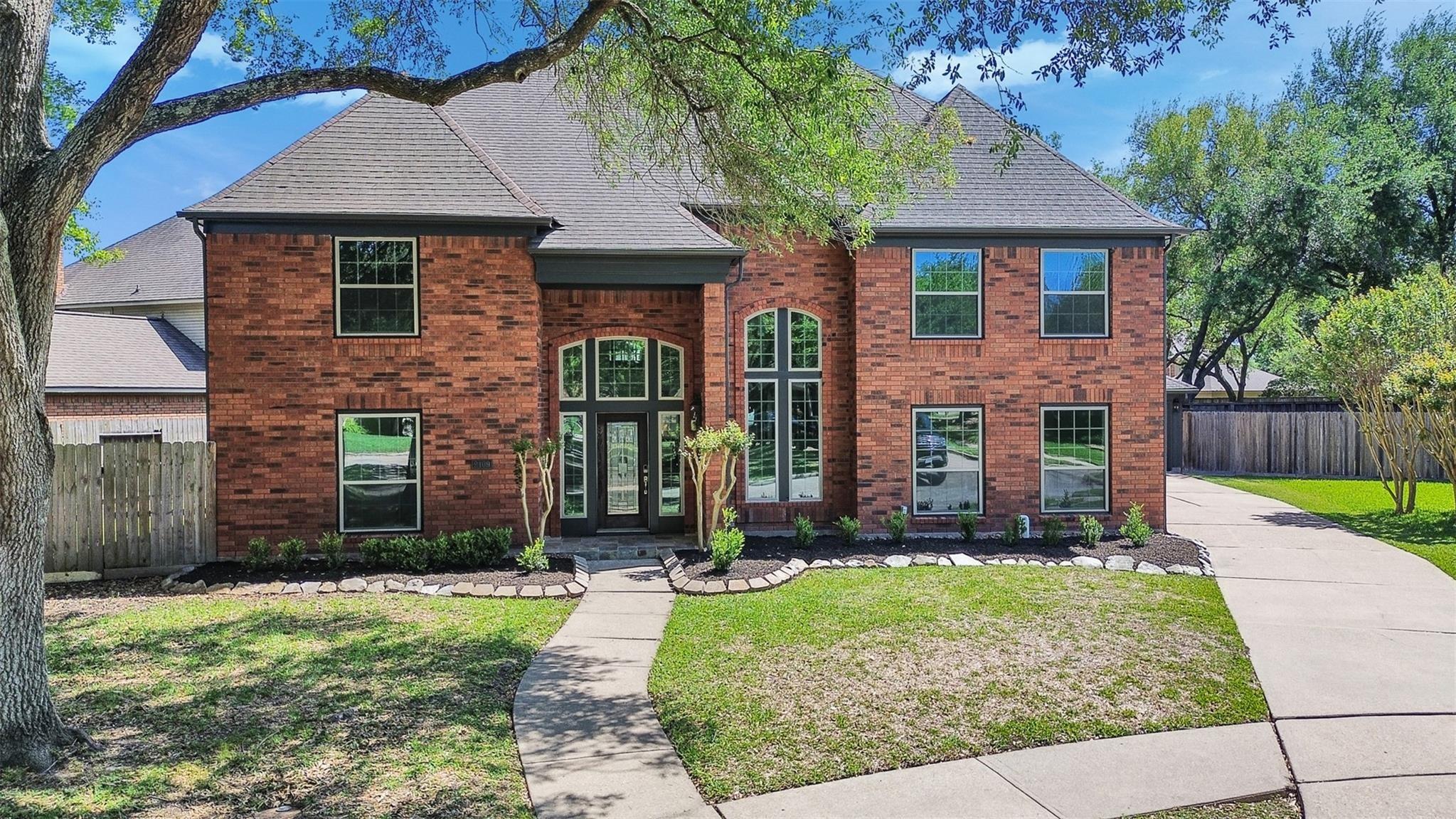 Bay Hill Dr, League City, TX 77573