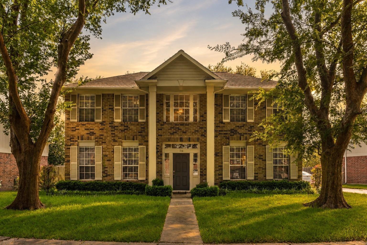 Scarlet Maple Dr, Sugar Land, TX 77479