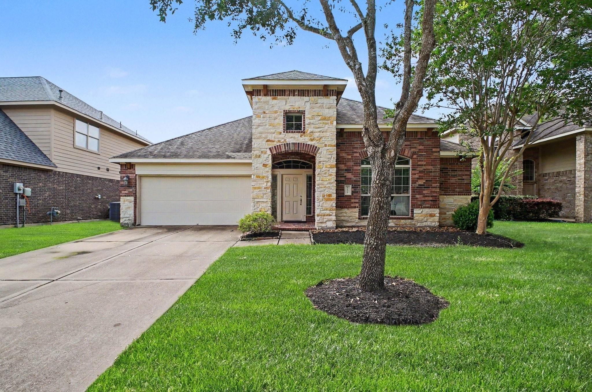 Spruce View Ct, Richmond, TX 77407
