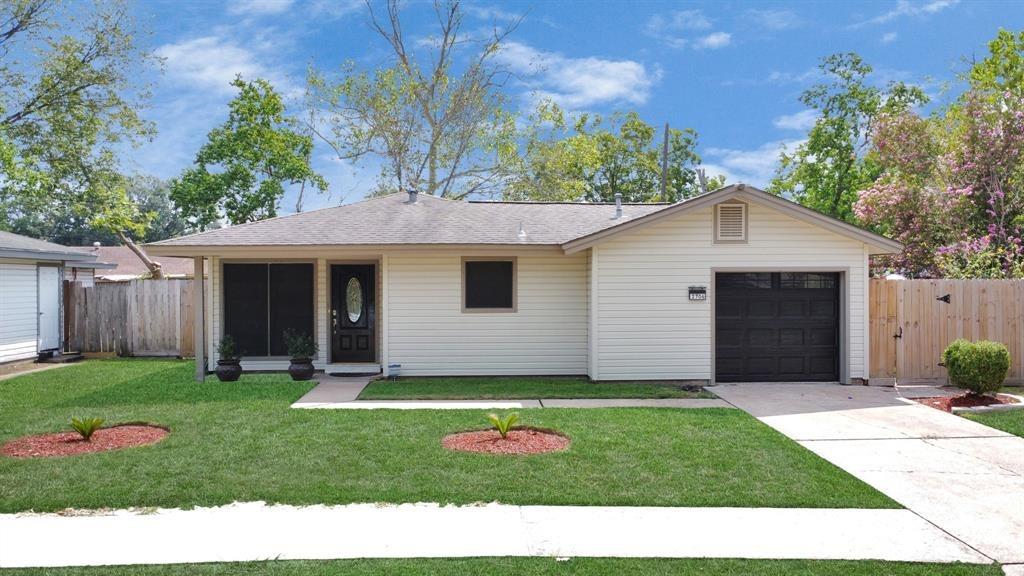 Harvard St, Pasadena, TX 77502