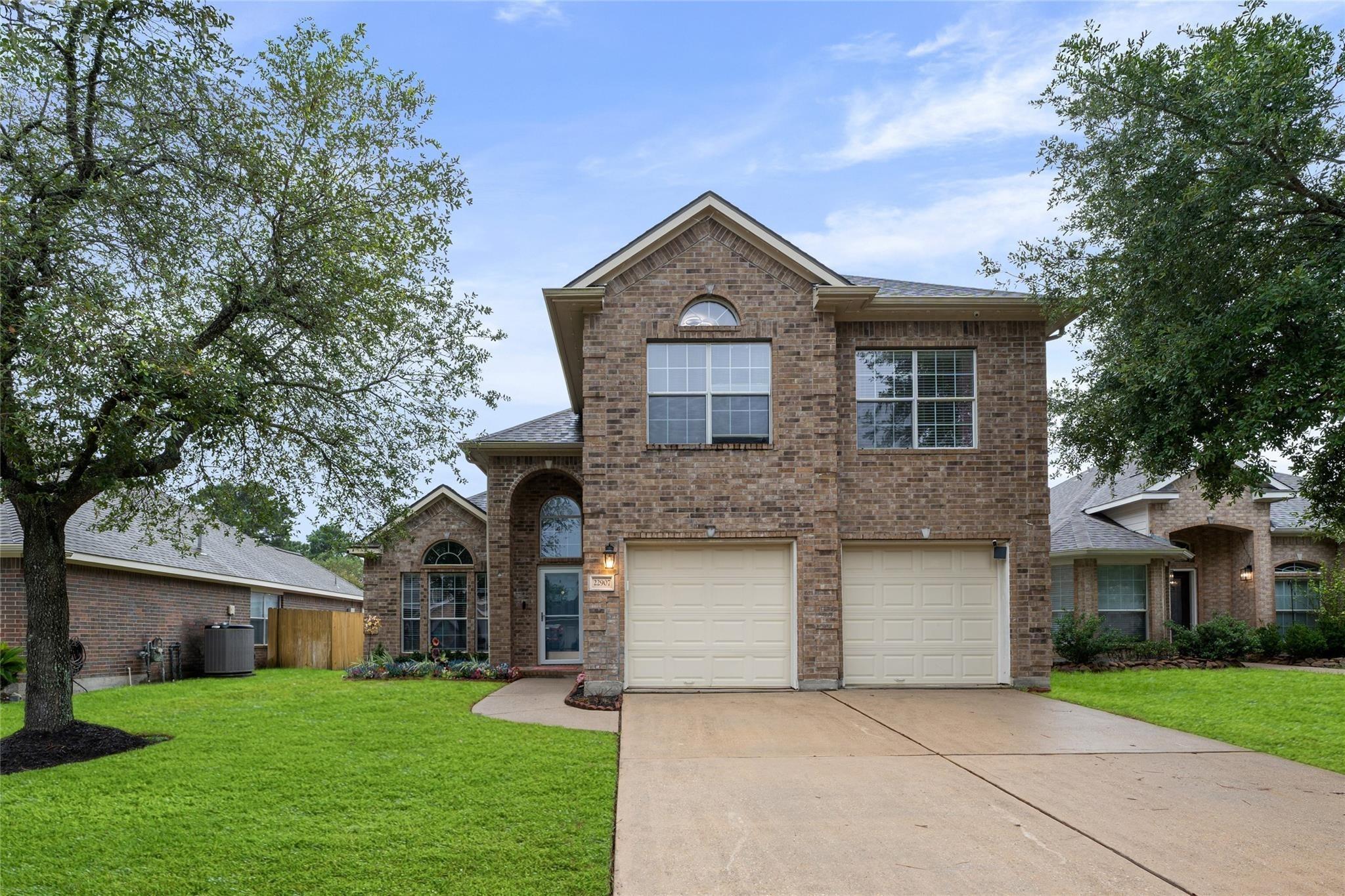 Bank Shade Ct, Tomball, TX 77375