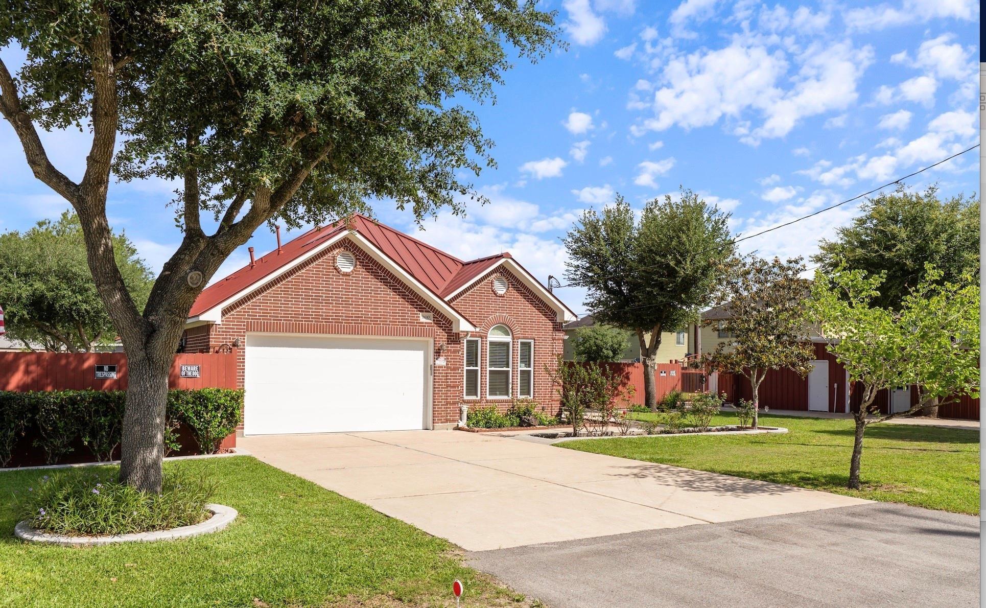 School St, Needville, TX 77461