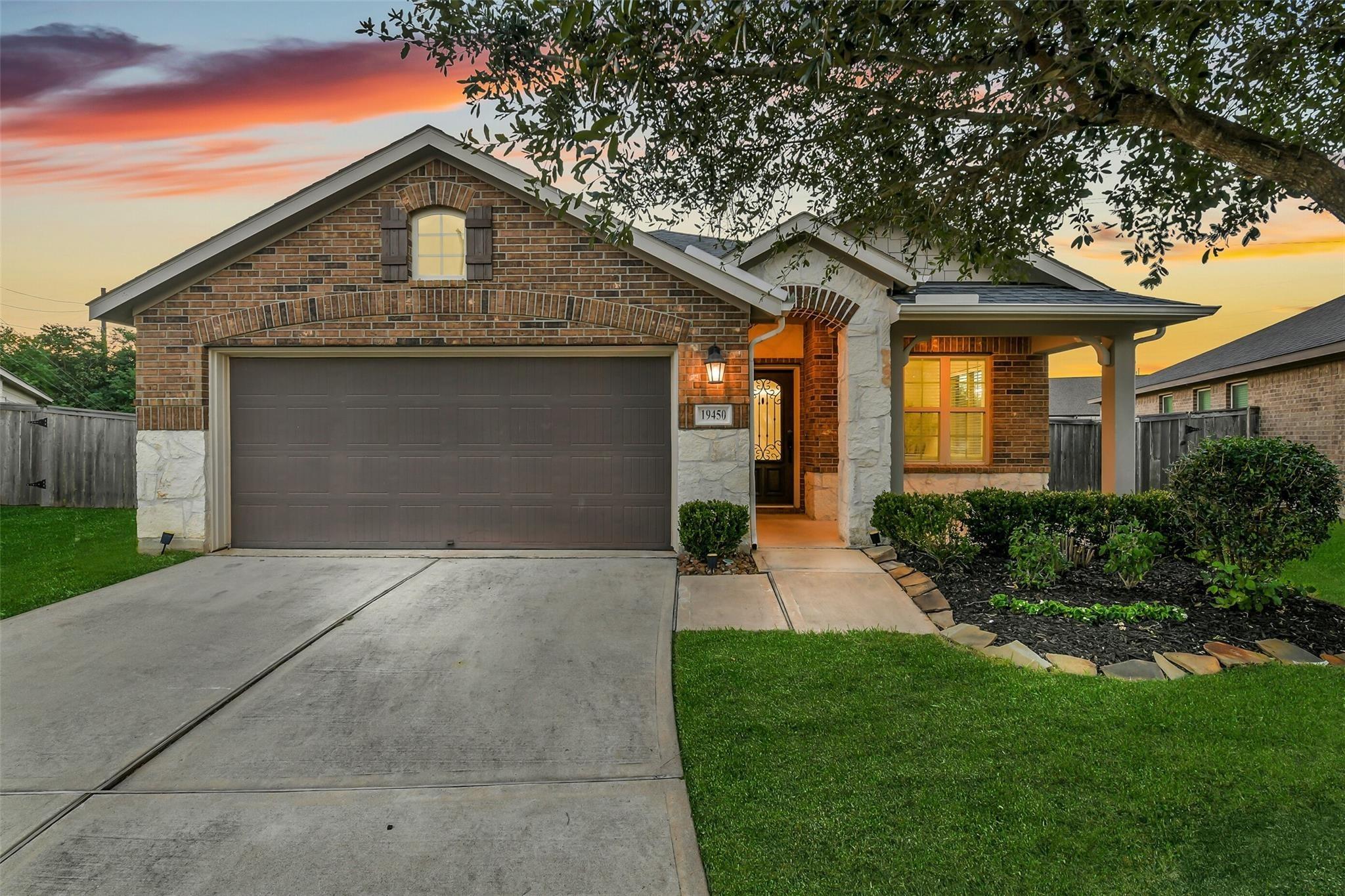 Tobiano Park Dr, Tomball, TX 77377