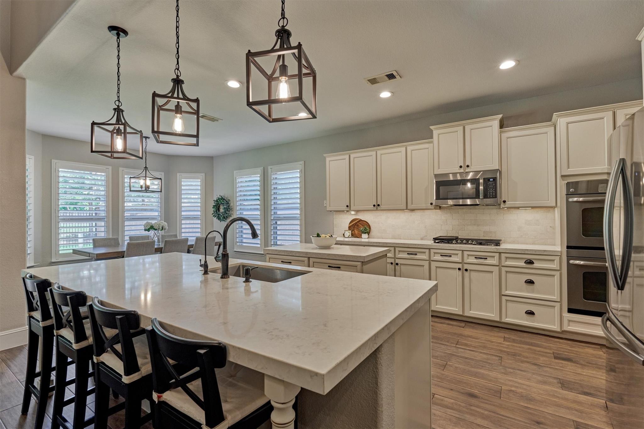 W Wading Pond Cir, Tomball, TX 77375