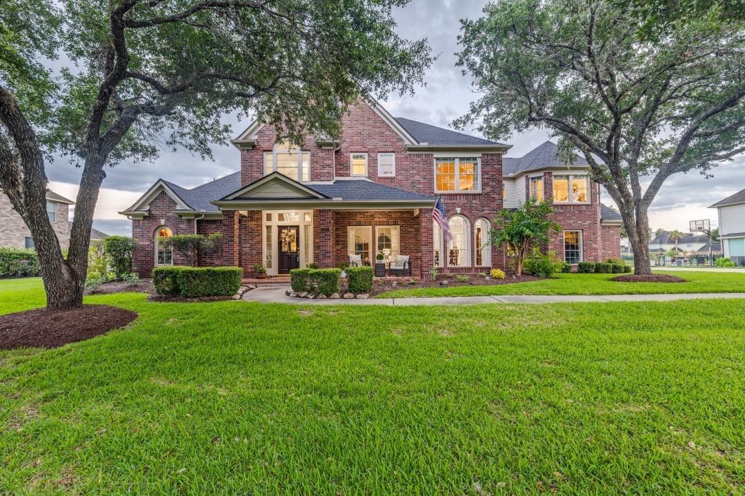 Royal Lakes Blvd, Richmond, TX 77469