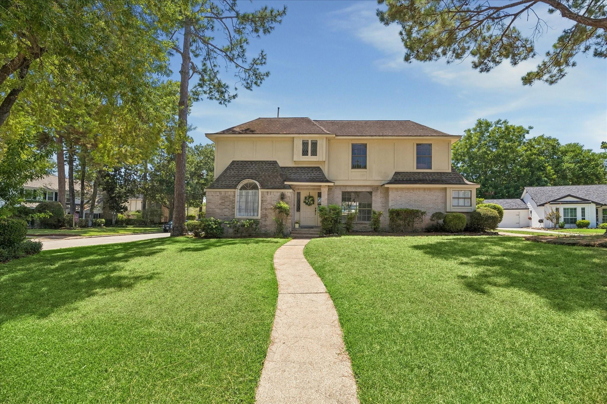 Red Cliff Dr, Kingwood, TX 77345