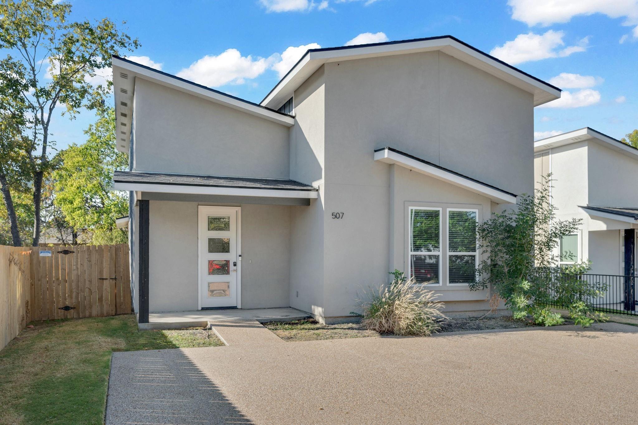 Walnut St, Bryan, TX 77803