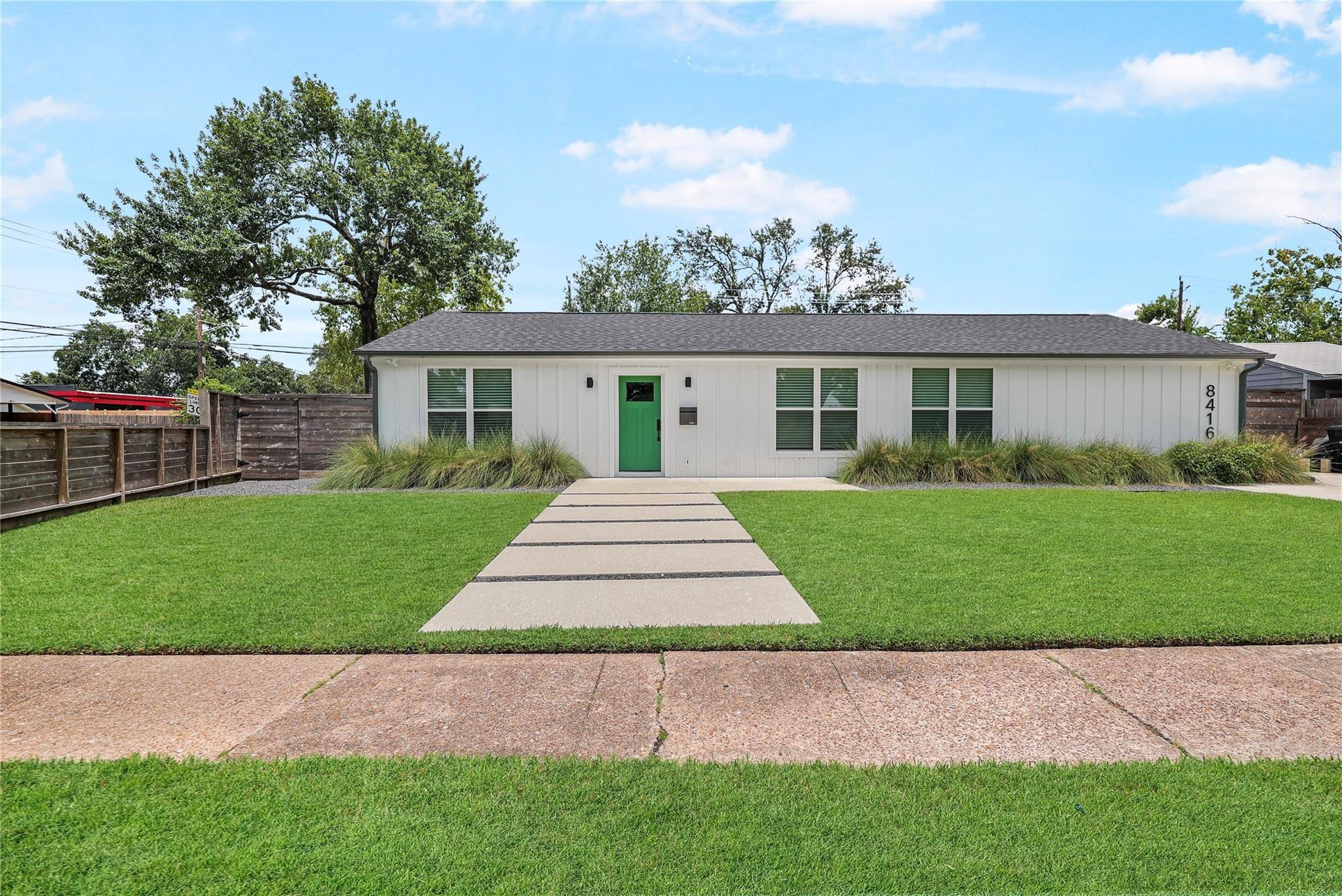Montridge Dr, Houston, TX 77055