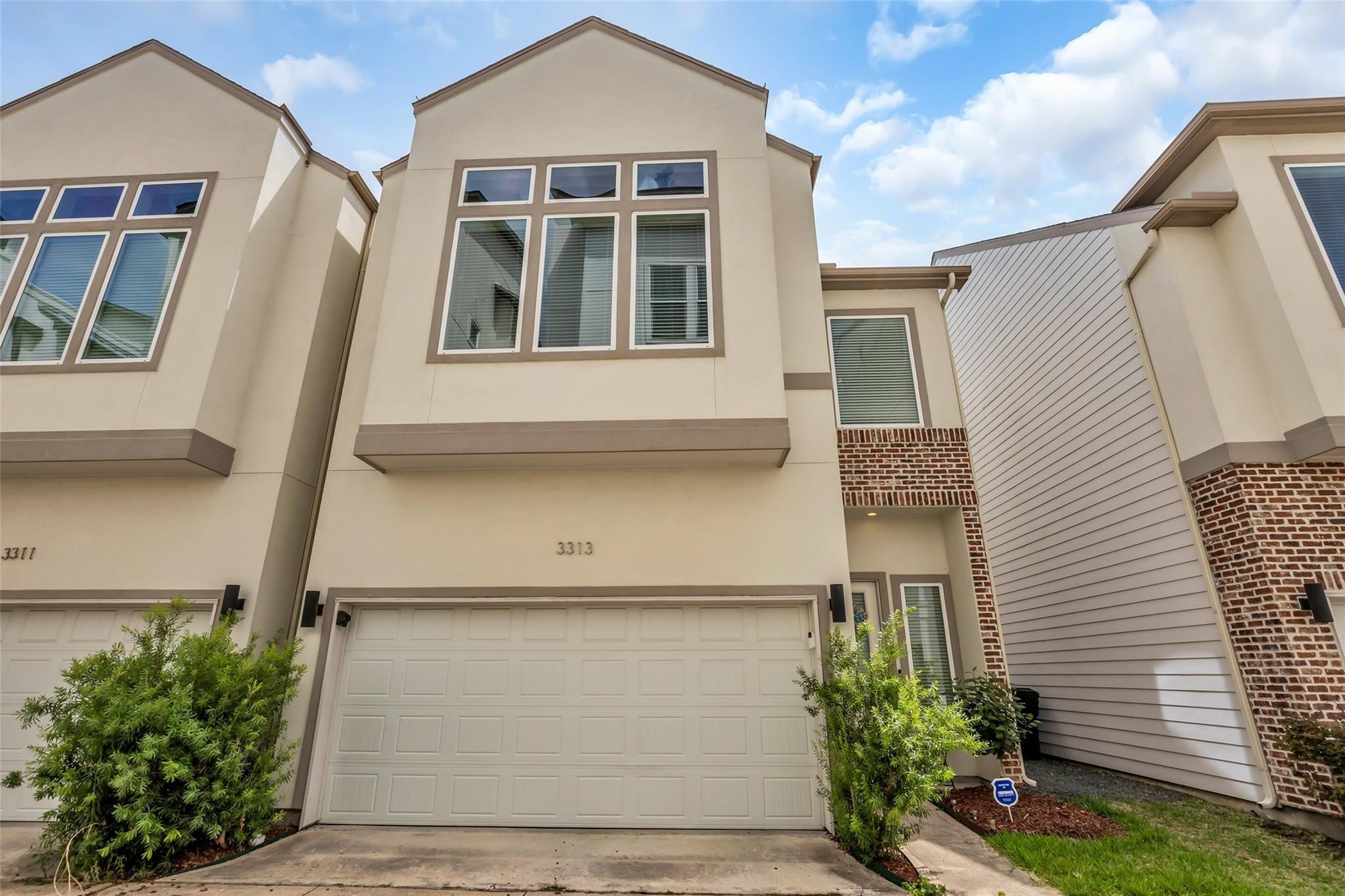 Hutchins St, Houston, TX 77004
