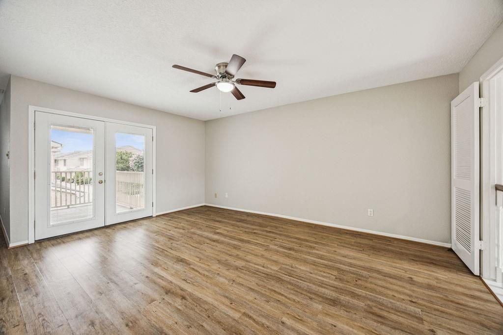 Kirby Dr, Houston, TX 77030