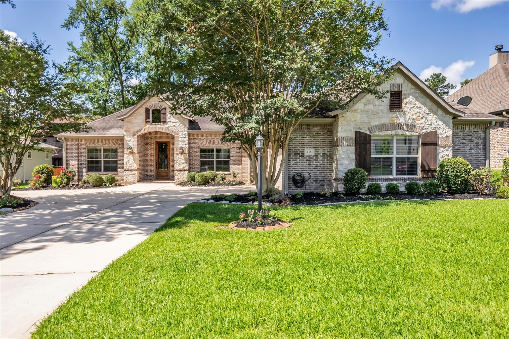 Pine Bluff Dr, Montgomery, TX 77356