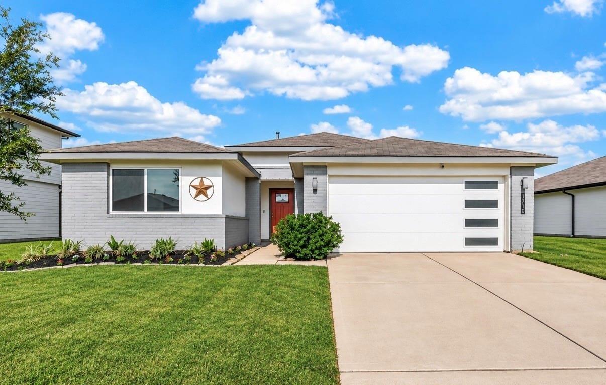 Mountain Echo Dr, Richmond, TX 77469