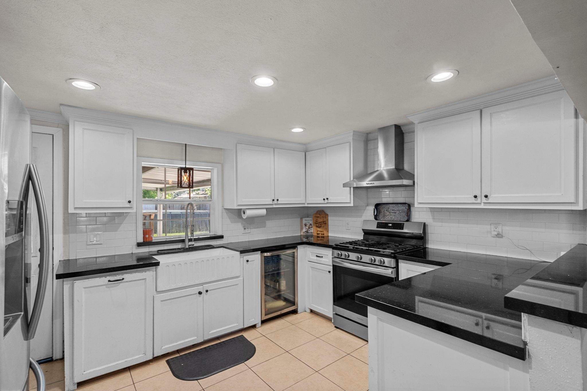 Joseph St, Pasadena, TX 77506