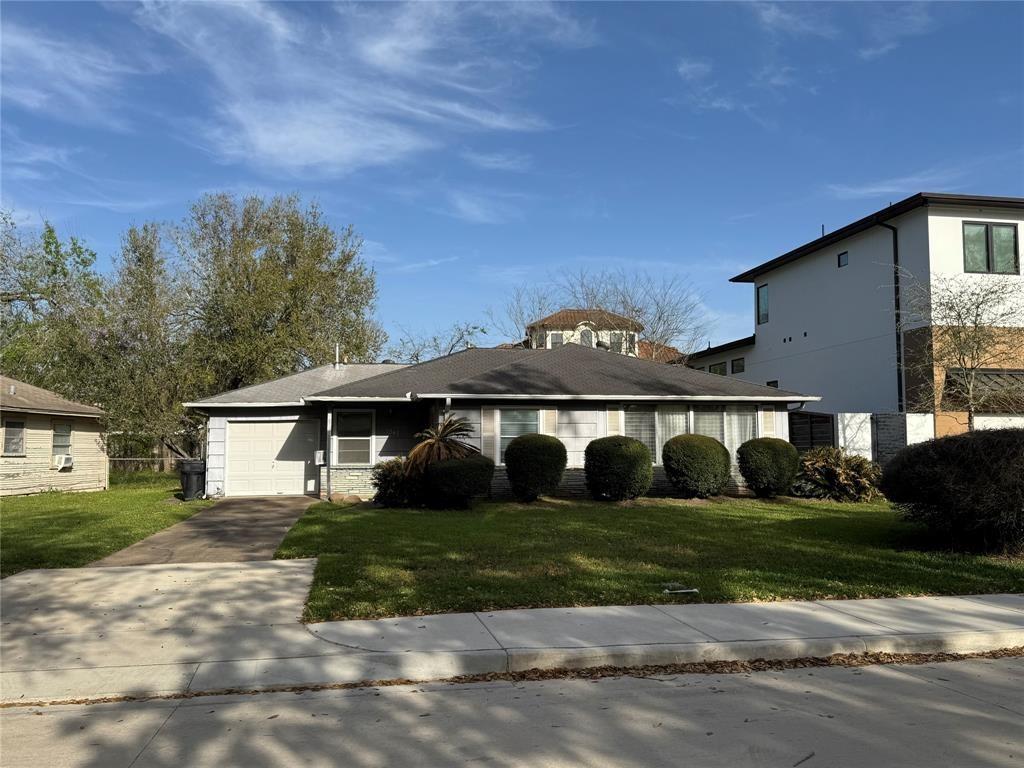 Aspen St, Houston, TX 77081