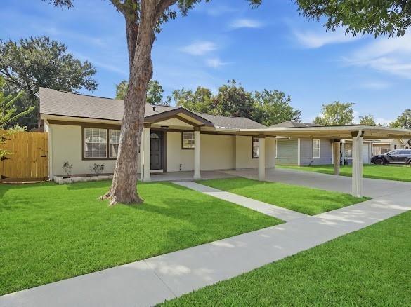 Huntington Dr, Pasadena, TX 77506