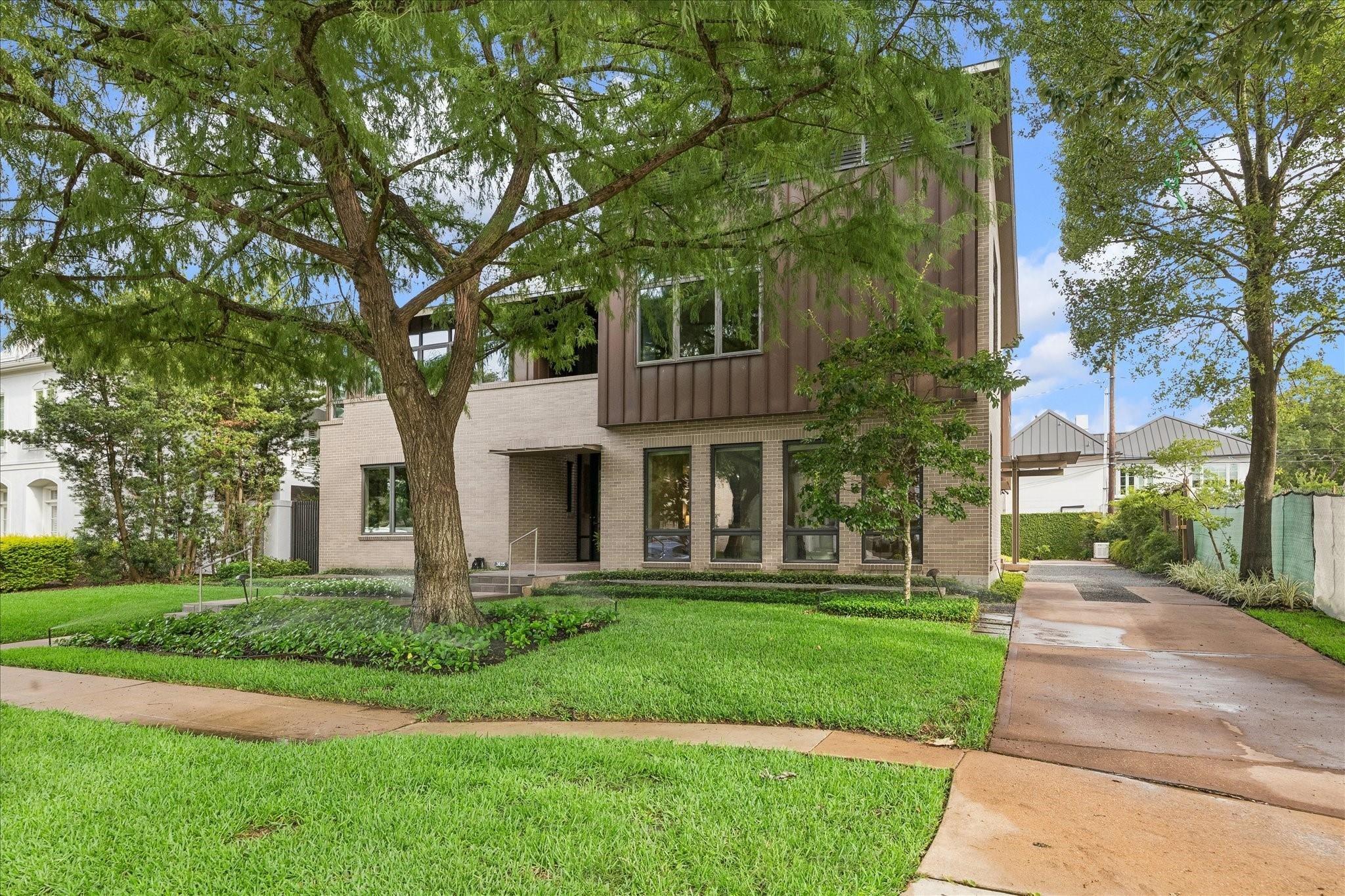 Overbrook Ln, Houston, TX 77027
