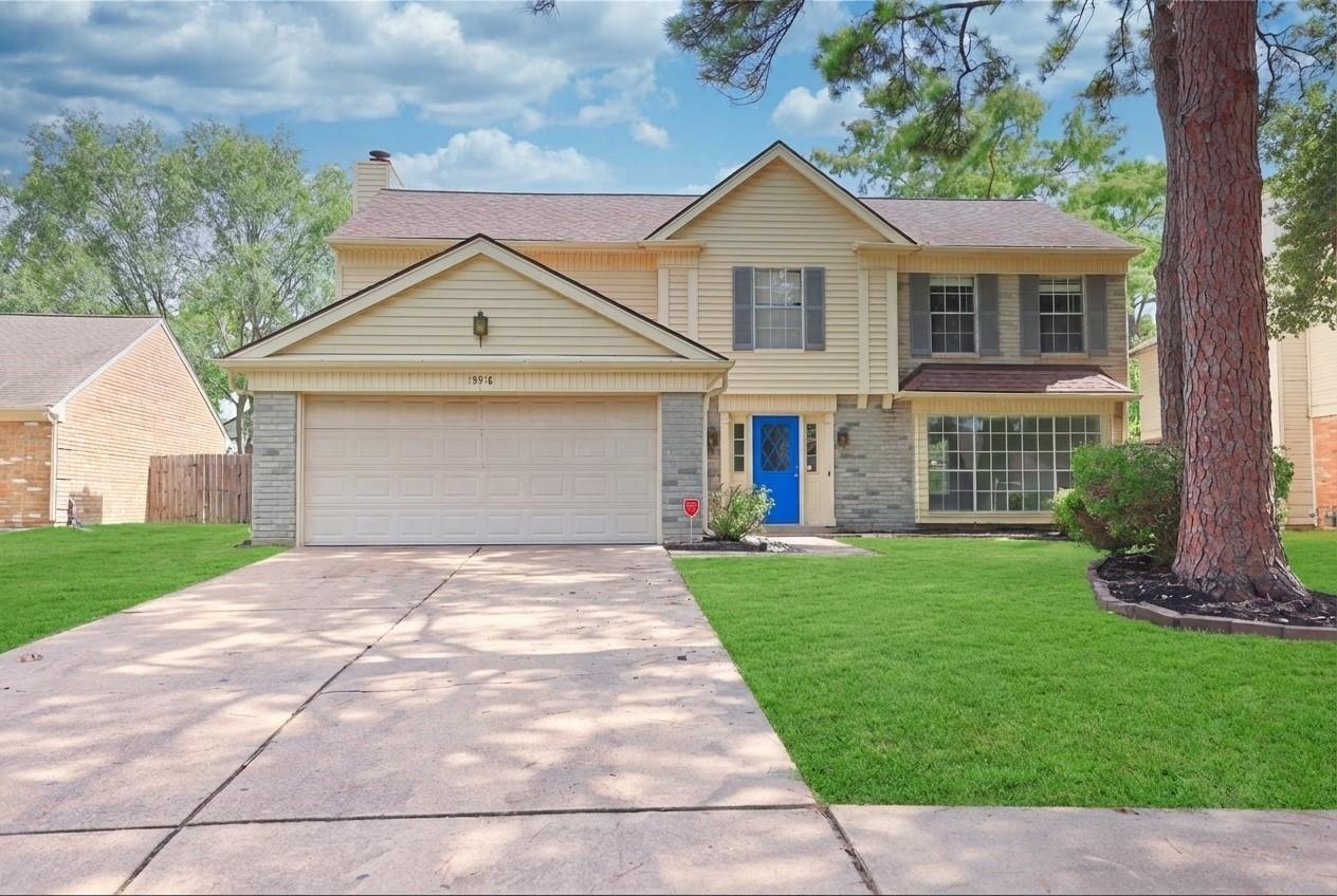 Pinyon Creek Dr, Houston, TX 77095