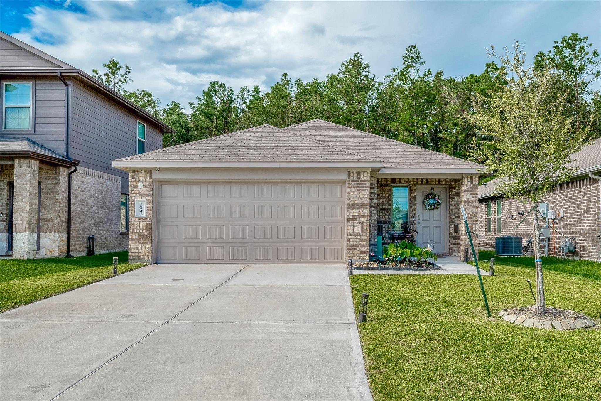 Short Pines Dr, Conroe, TX 77302