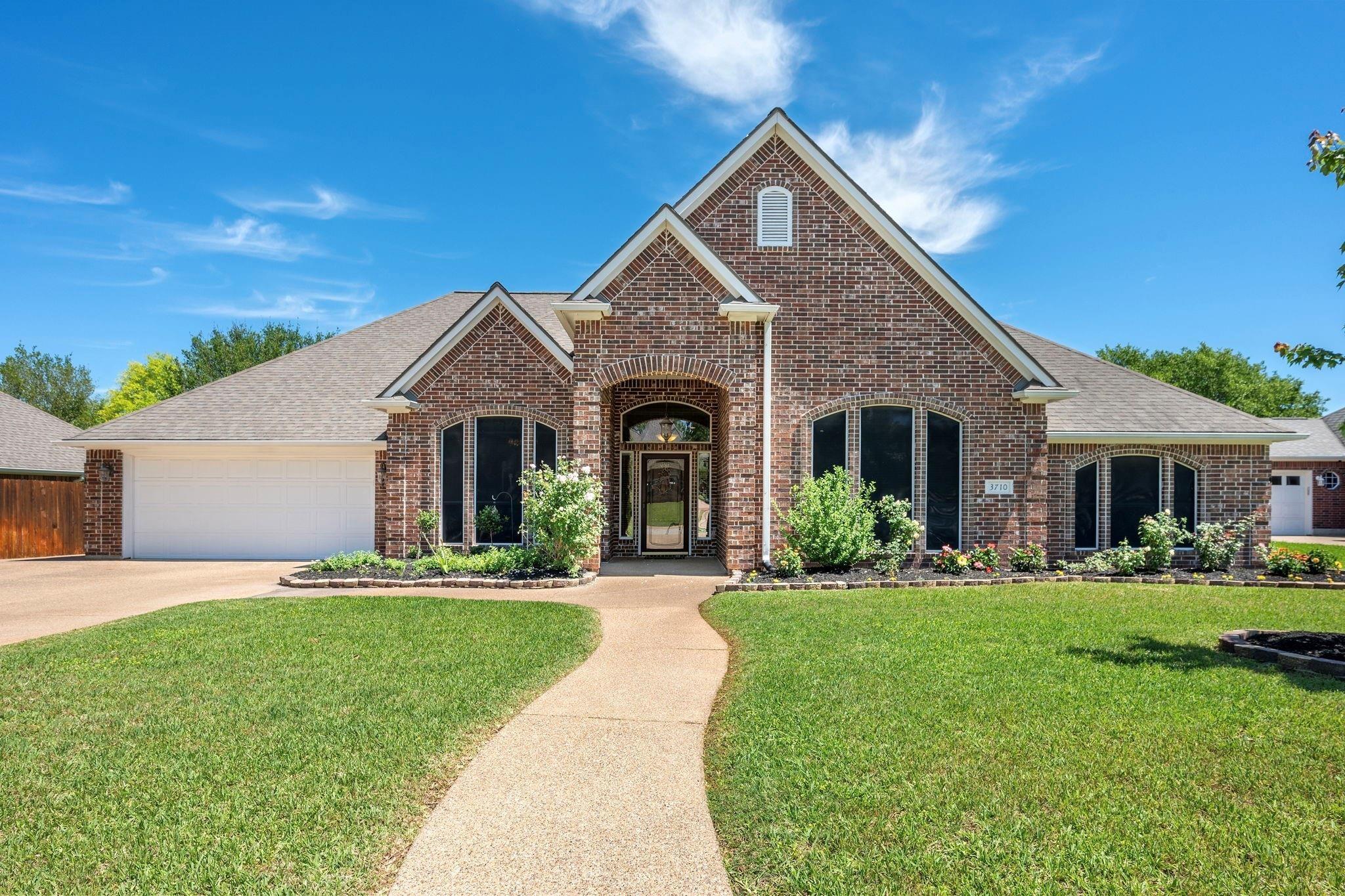 Williams Trace Dr, Bryan, TX 77808