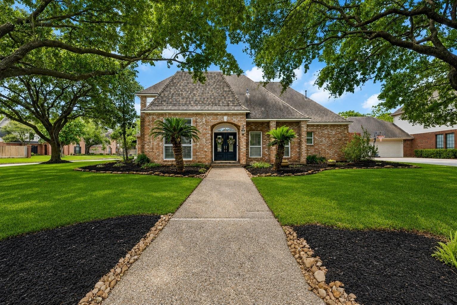 Sandy Creek Dr, Houston, TX 77070