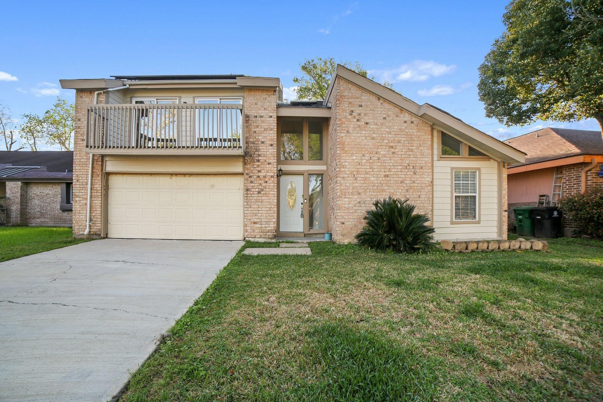 Split Rail Ln, Houston, TX 77071