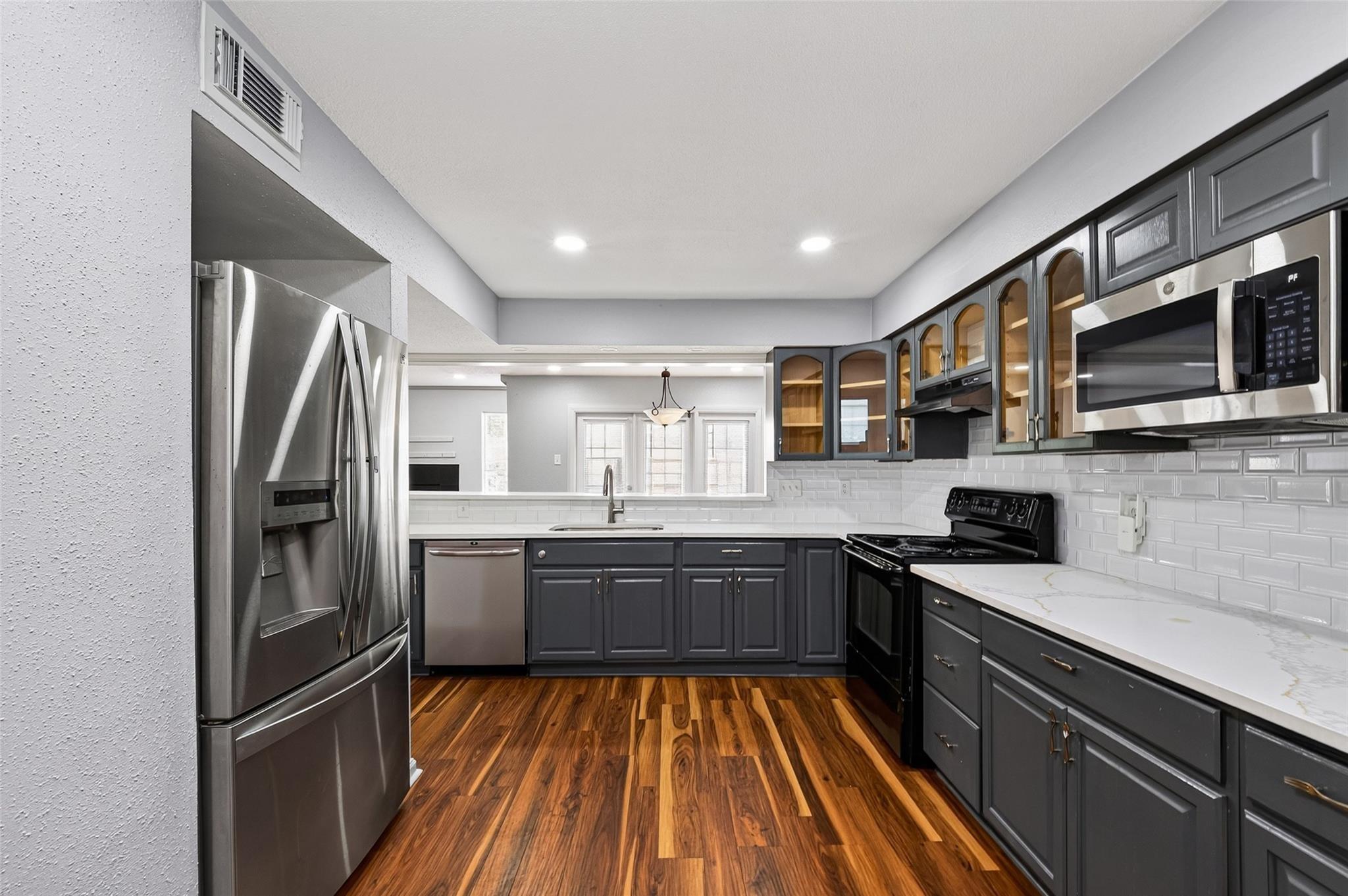 Antoine Dr, Houston, TX 77088