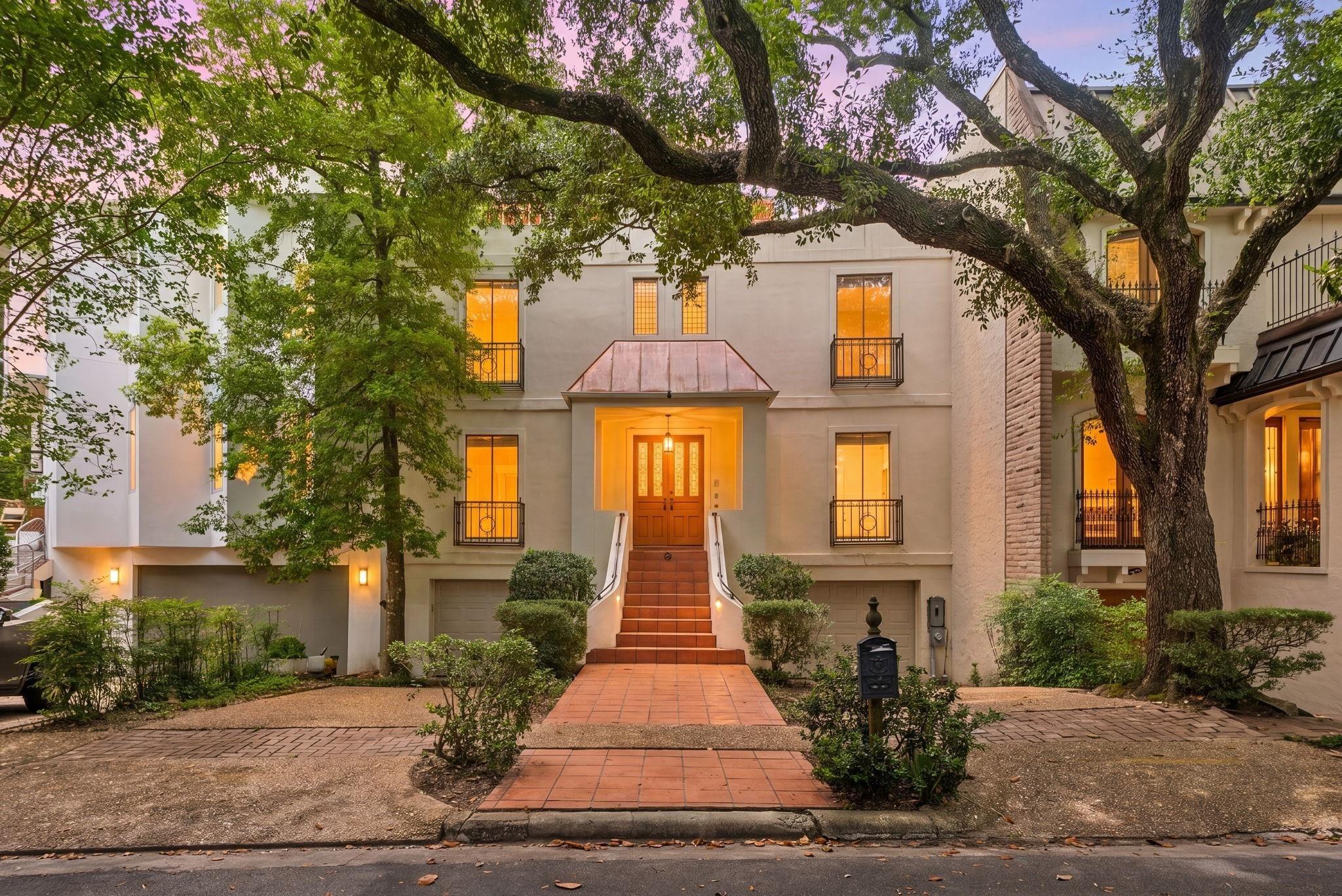 Farther Pt, Houston, TX 77024