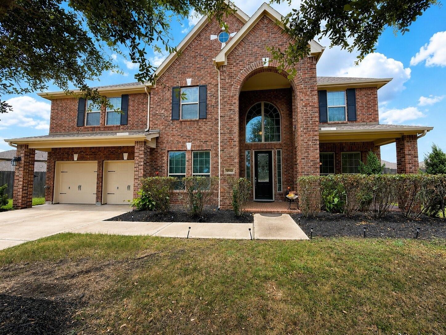 Rose Quartz Ln, Richmond, TX 77469