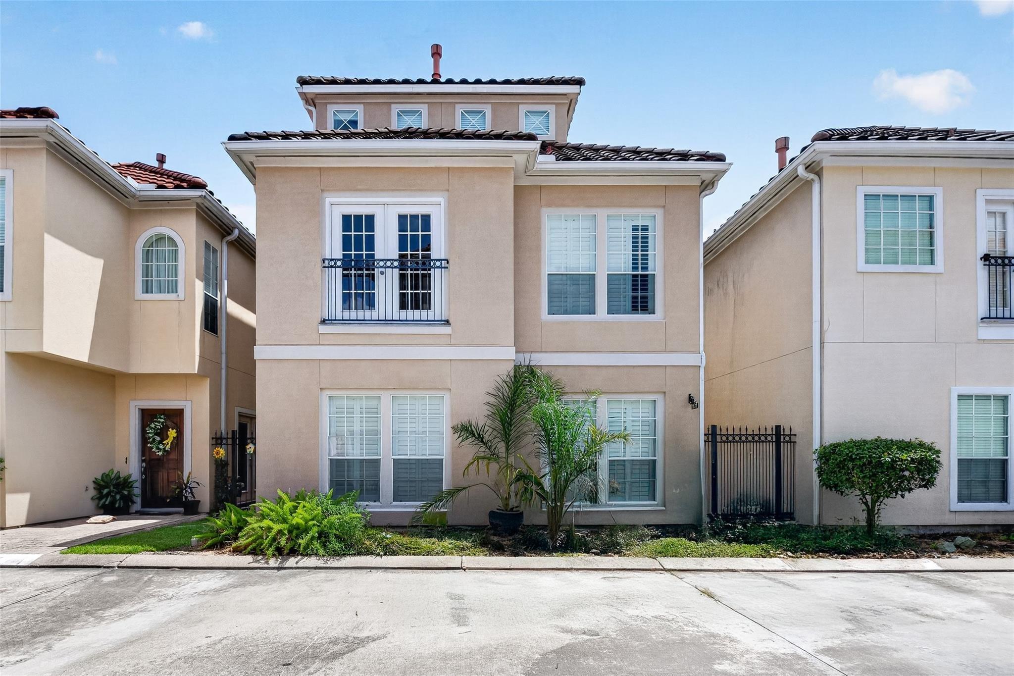 Harmony Cv, Houston, TX 77036