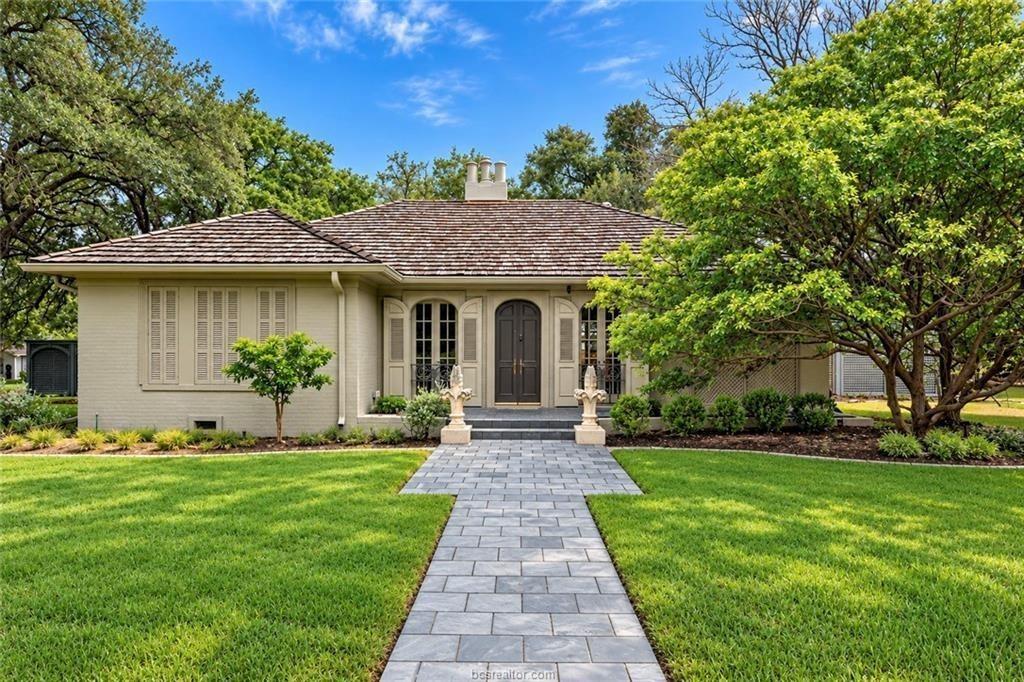 S Hutchins St, Bryan, TX 77803