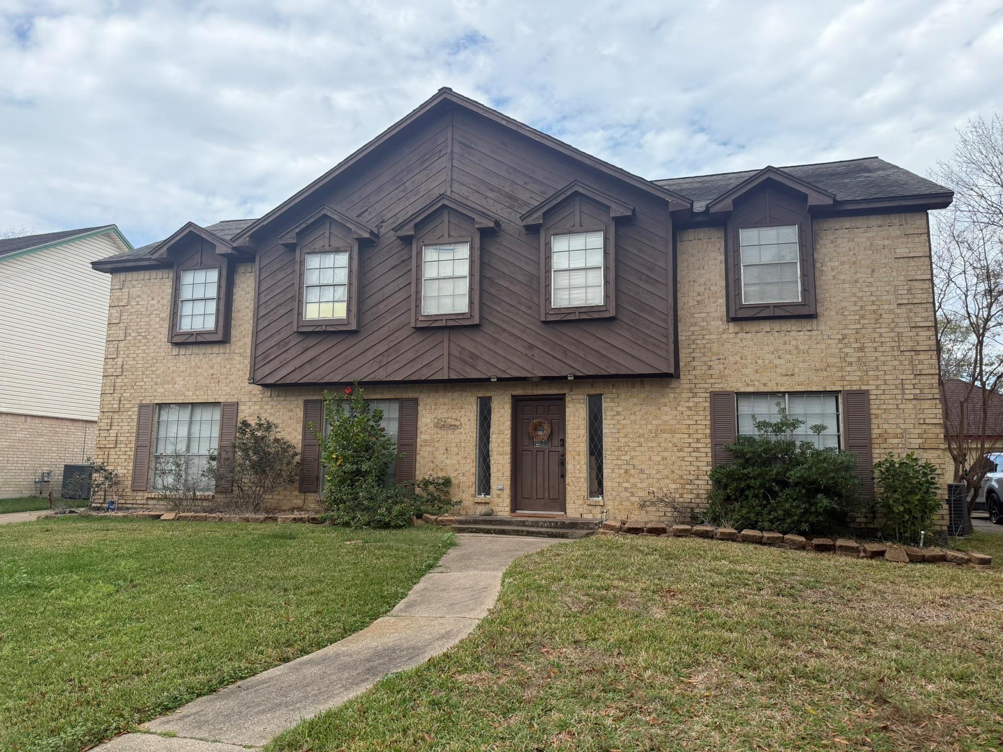 Gnarled Oaks Ct, Humble, TX 77346
