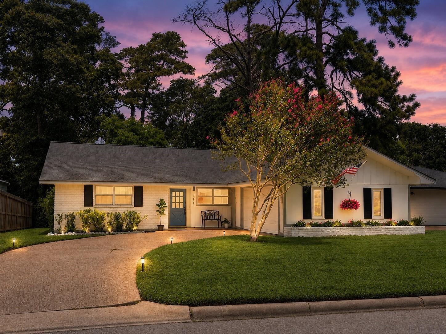 Shady Oaks Dr, Conroe, TX 77301