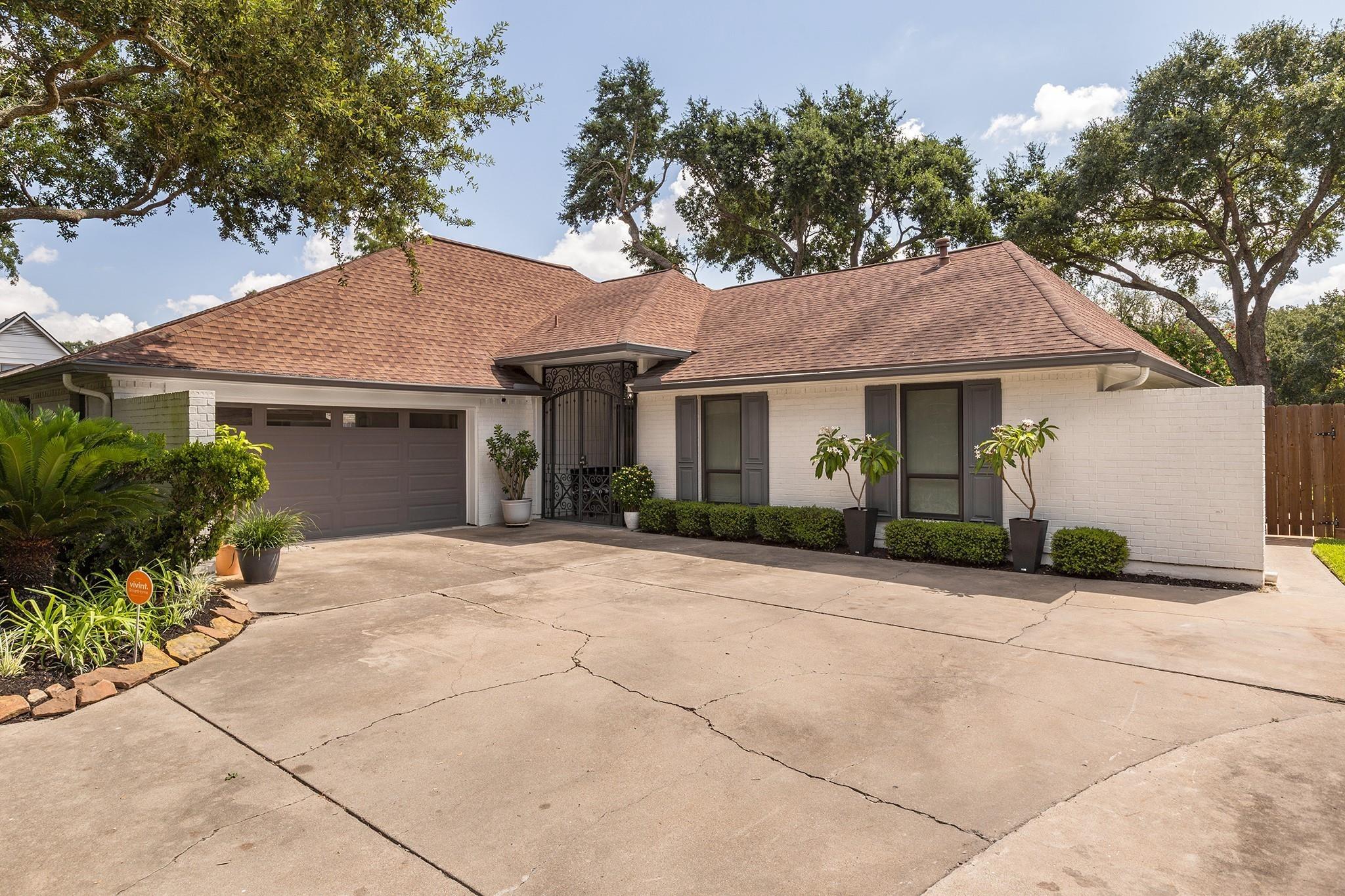 Eva Dr, Katy, TX 77493