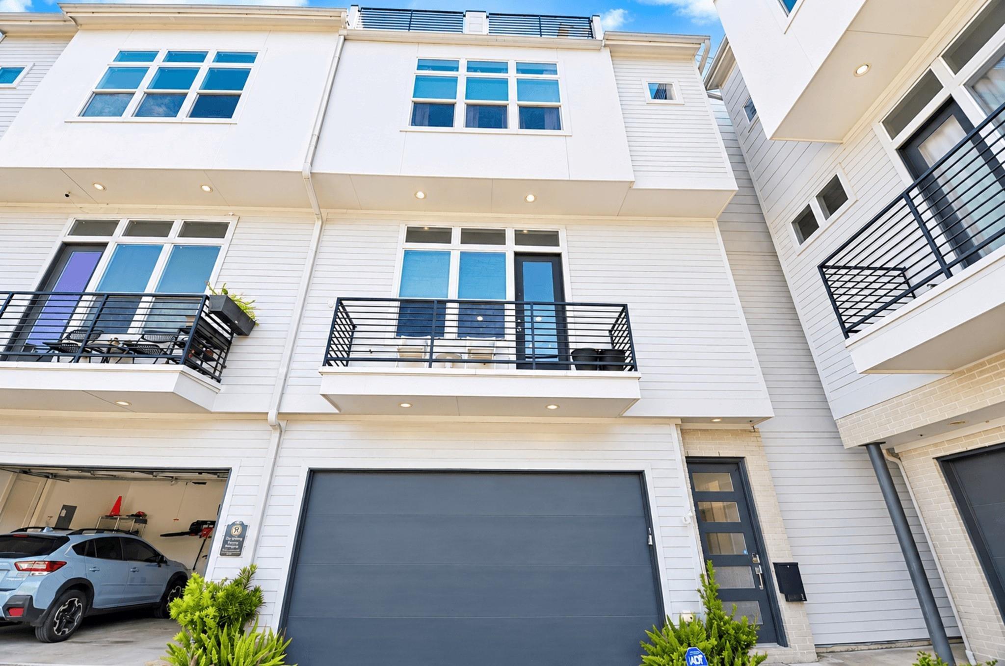 Delano St, Houston, TX 77003