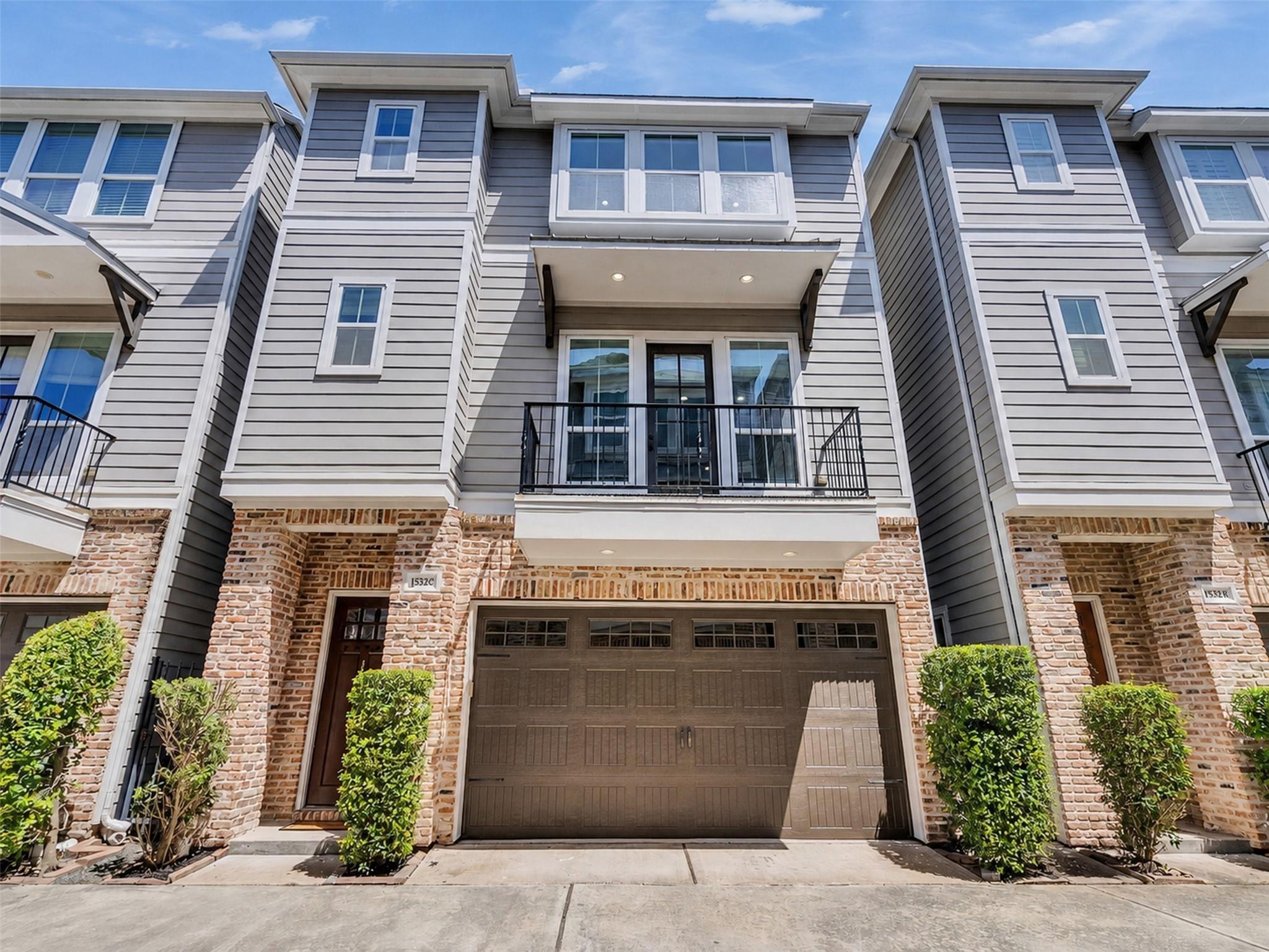 Yale St, Houston, TX 77008