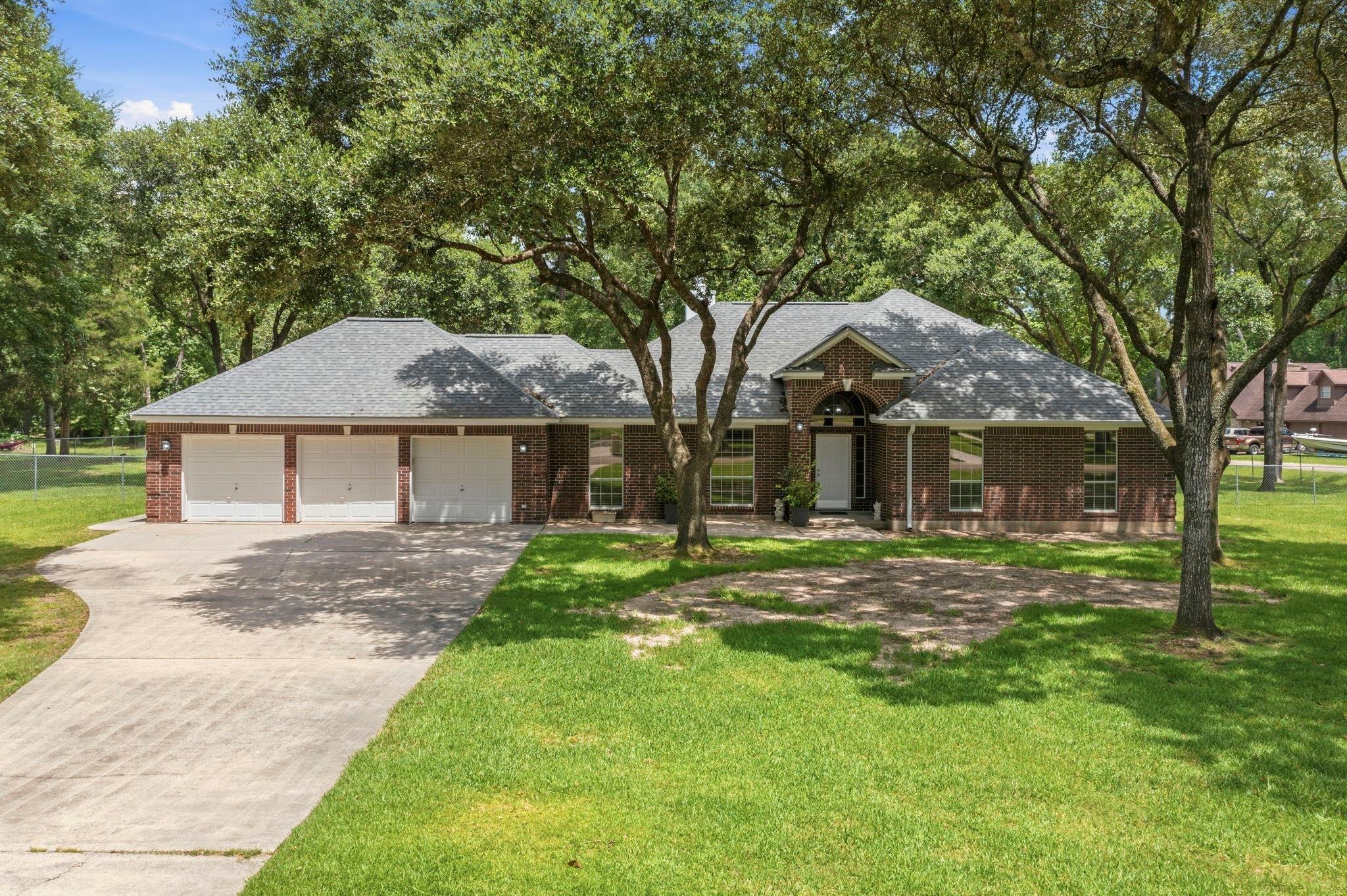 Willis Way, Conroe, TX 77384