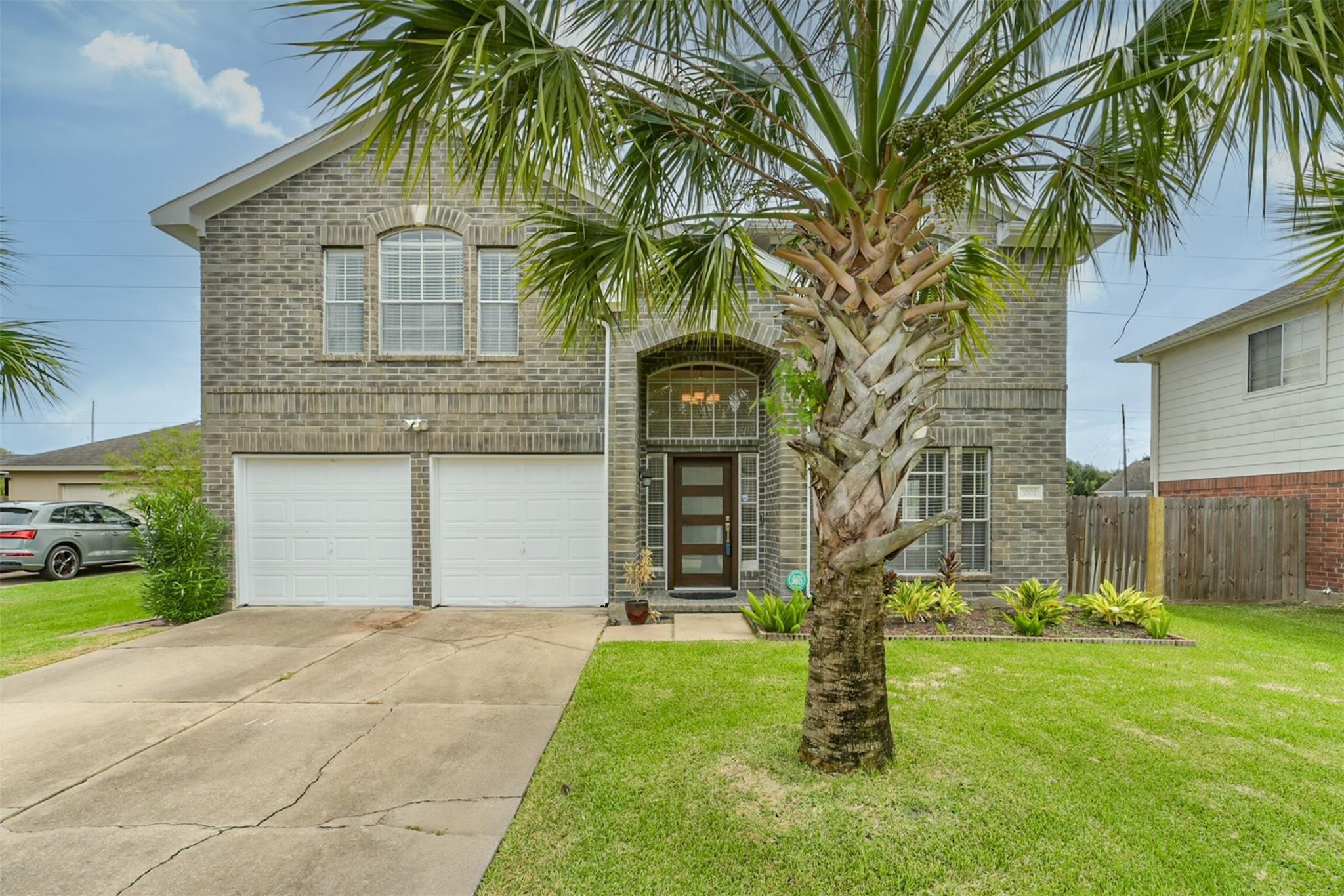 Leila Oaks Dr, Houston, TX 77082